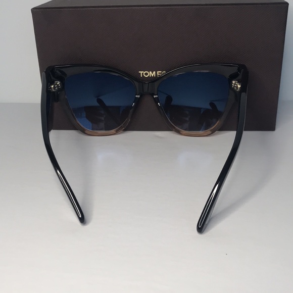 Tom Ford Women's Anoushka Oversized Butterfly Sunglasses FT0371 - Picture 9 of 16